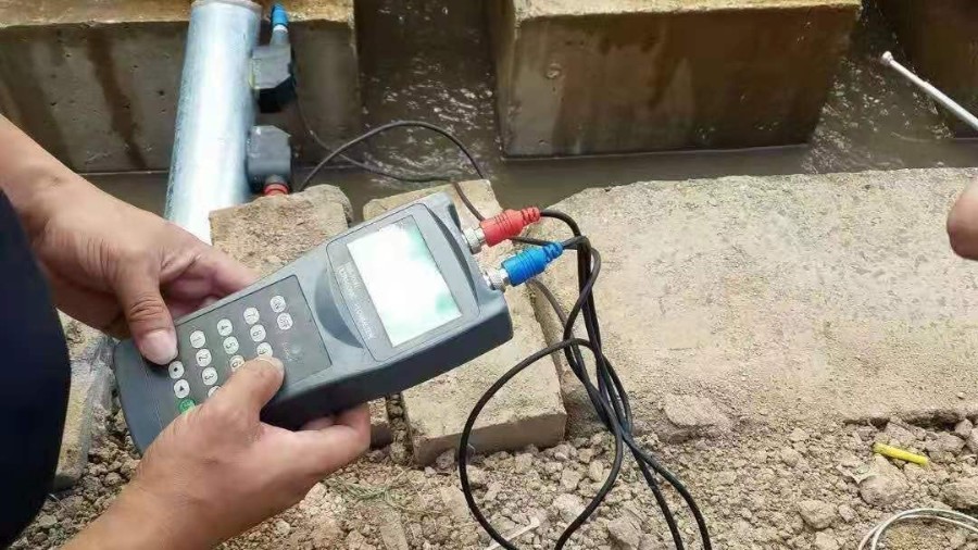 手持式超声波星空(中国)现场使用